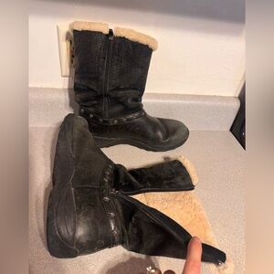 L.L. Bean Black shearling lined Winter Boots size 10